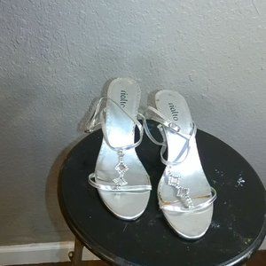 rialto shoes sandals silver size 10